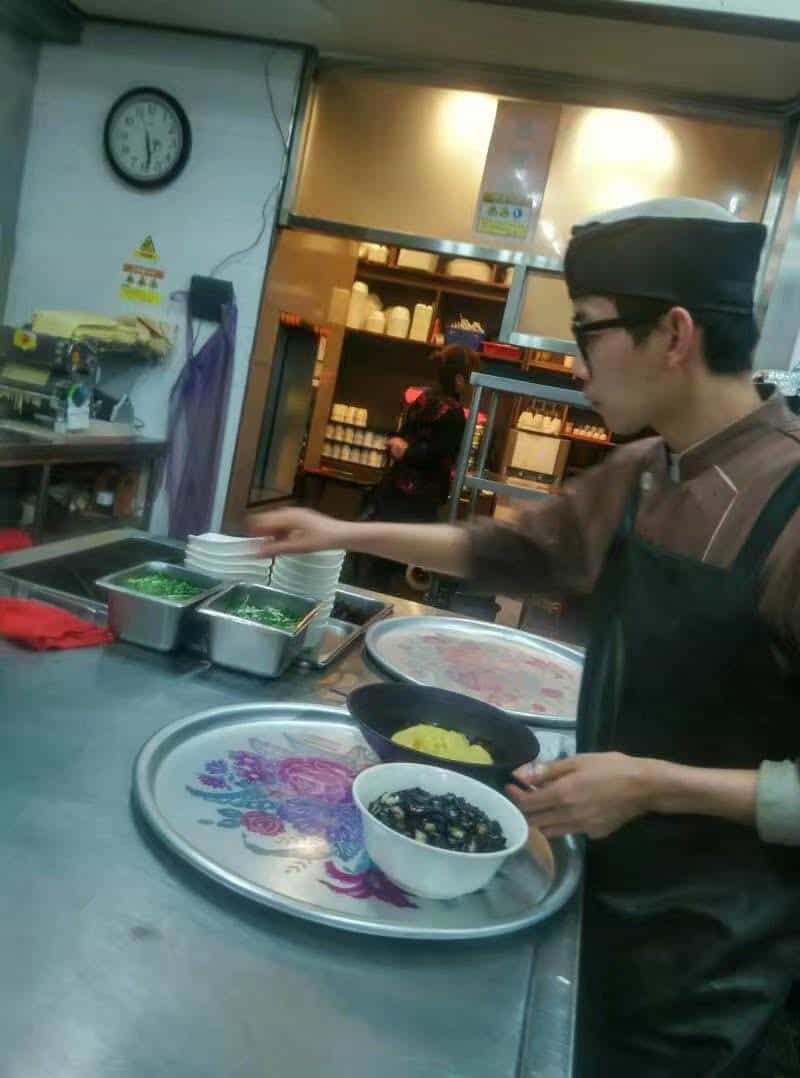 韓國(guó)-中餐廚師、幫廚(圖1)